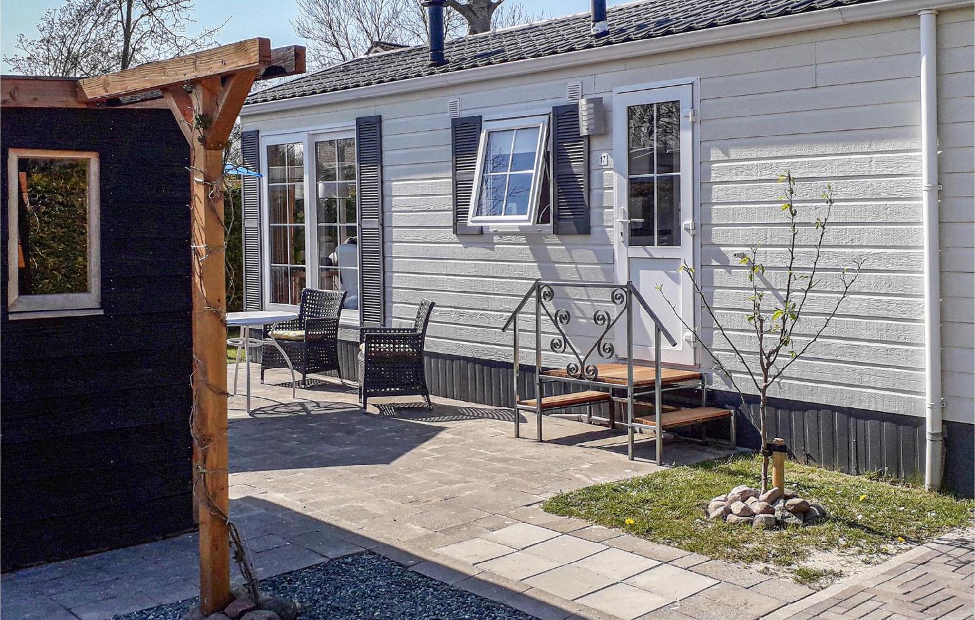 Lovely Home In Tzummarum With Wifi Екстериор снимка