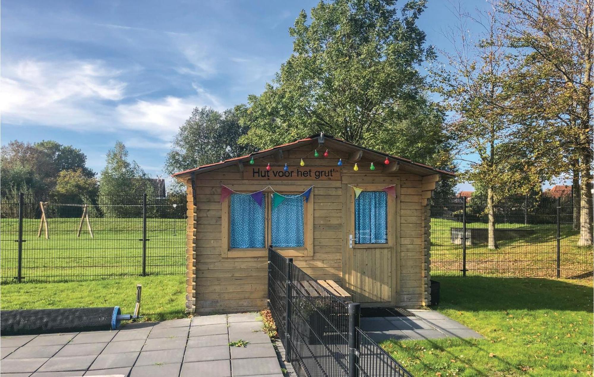 Lovely Home In Tzummarum With Wifi Екстериор снимка